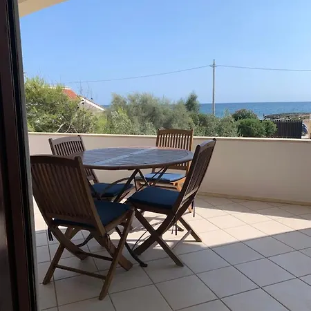 Mansarda Sul Mare Apartment Torre Lapillo