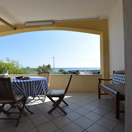 Mansarda Sul Mare Apartment *