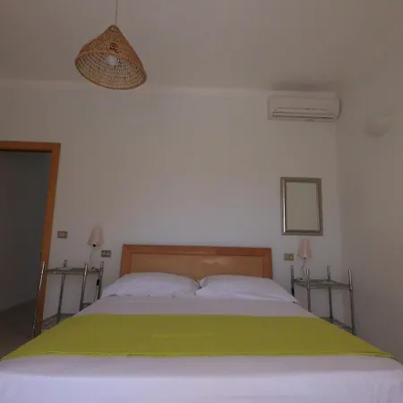 Mansarda Sul Mare Apartment *